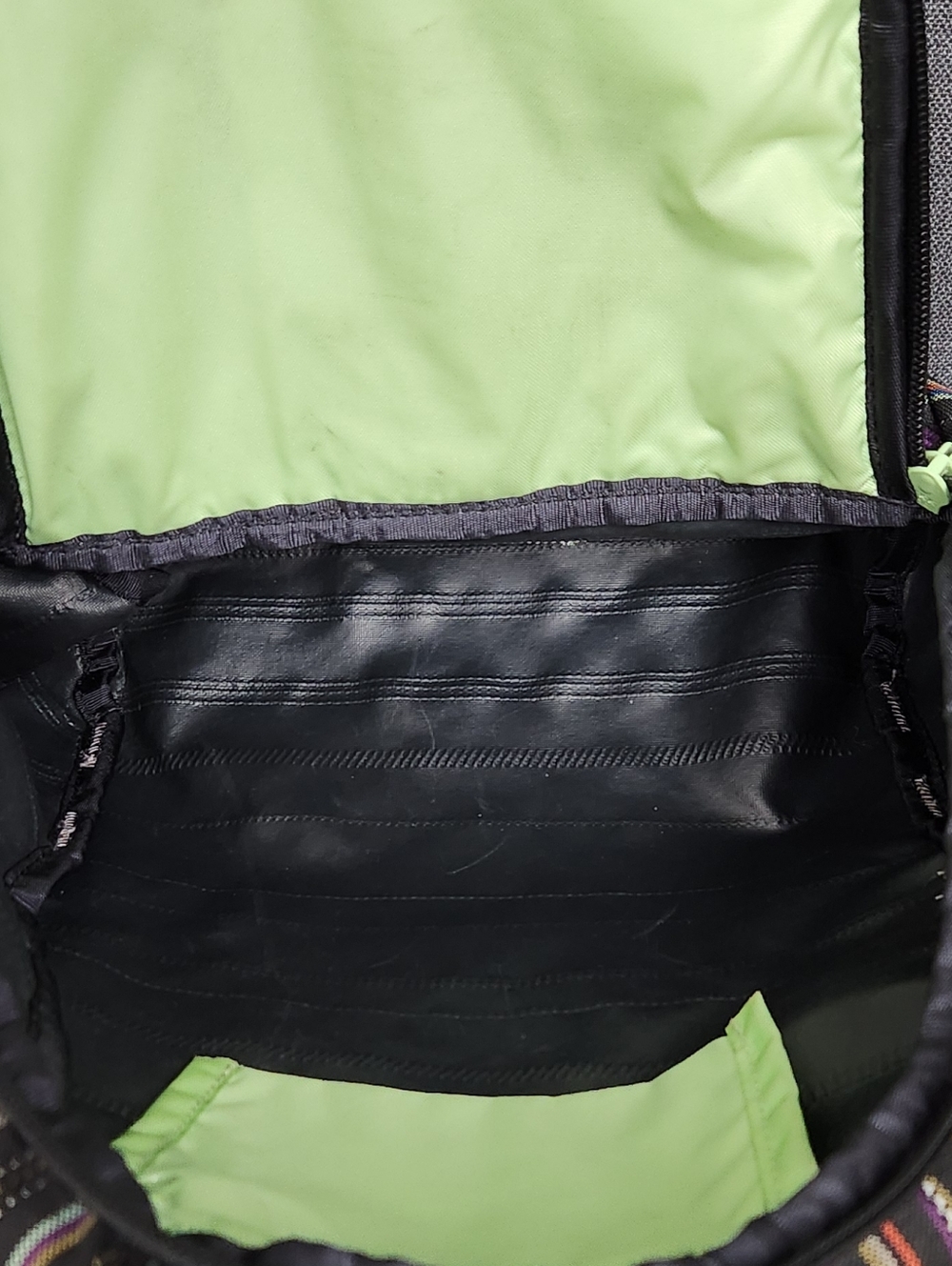 Dakine Cosmo Mini Backpack 6.5L 2 Compartment. - Picture 5 of 6